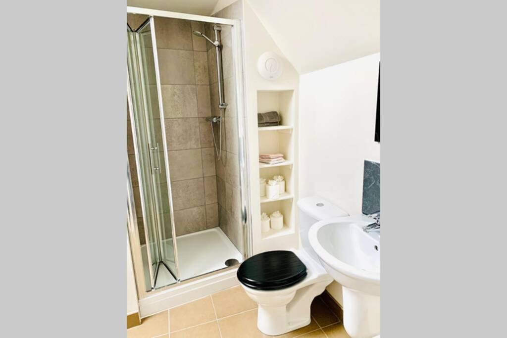 Boutique Townhouse Uphill Lincoln Villa Buitenkant foto