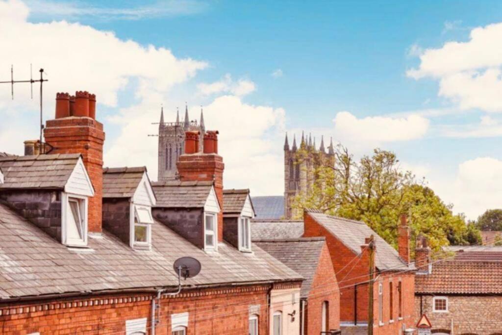 Boutique Townhouse Uphill Lincoln Villa Buitenkant foto