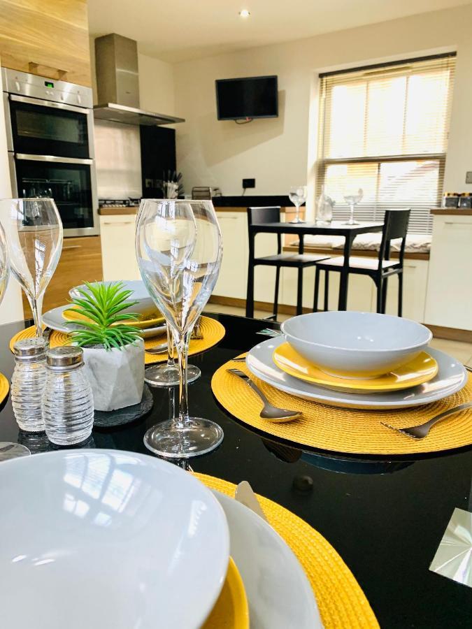 Boutique Townhouse Uphill Lincoln Villa Buitenkant foto
